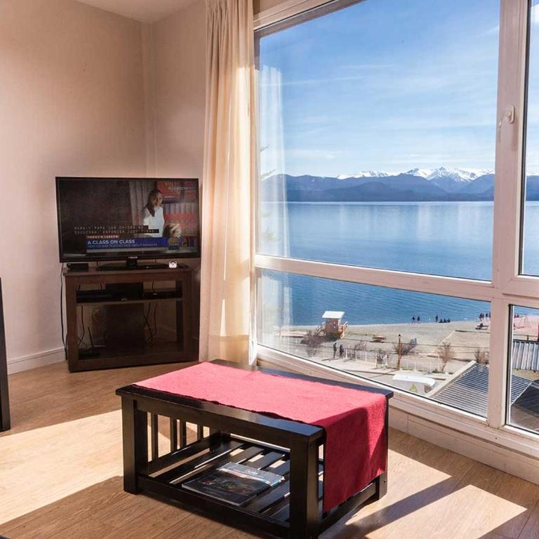 Bariloche centro, varios edificios, San Martin 460, Mitre 670 y Pannozzi 63 - Apartamento de 2 dormitorios con vistas al lago - 3