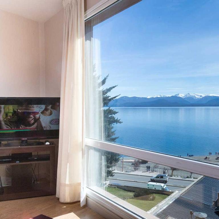 Bariloche centro, varios edificios, San Martin 460, Mitre 670 y Pannozzi 63 - Apartamento de 2 dormitorios con vistas al lago - 4