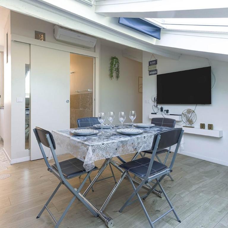 Bulle d'Azur - 10mn from Palais&Beaches, air conditioning, center - Appartement Standard 2 Chambres - 15