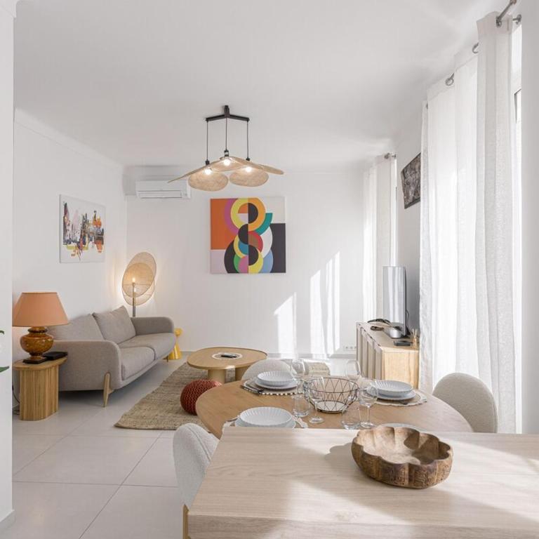 Josi - 2 chambres, central, 10mn du Palais&Plages, neuf, clim - Apartment - 1