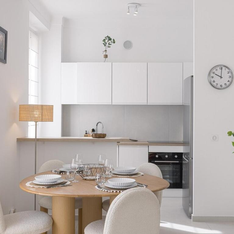 Josi - 2 chambres, central, 10mn du Palais&Plages, neuf, clim - Apartment - 6