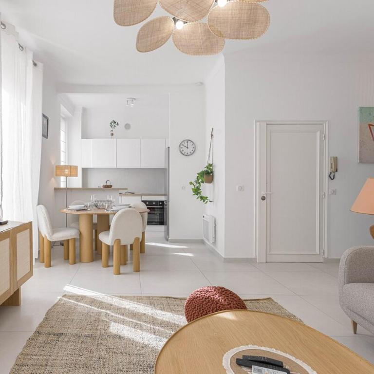 Josi - 2 chambres, central, 10mn du Palais&Plages, neuf, clim - Apartment - 11