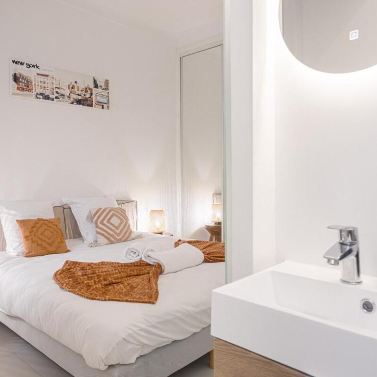 Josi - 2 chambres, central, 10mn du Palais&Plages, neuf, clim - Apartment - 23