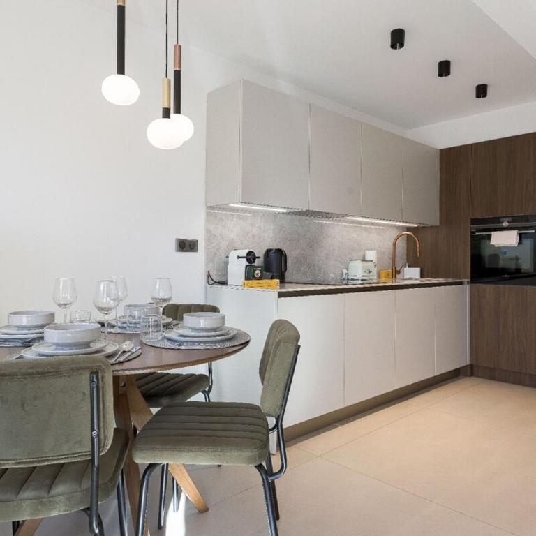La Lorraine - Proche plage, 10m Palais, central, clim, moderne - Apartment - 14