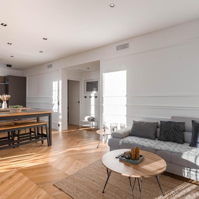 Syssi - 3 Chambres avec salles de bains, spacieux, calme, moderne, idéal congrès - Apartment - 8