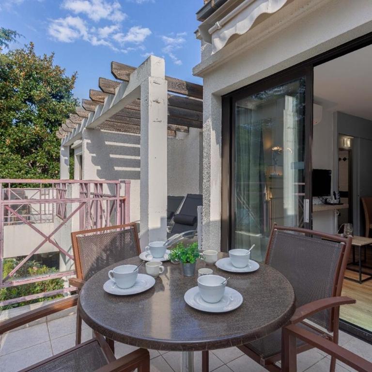 Cosy Francia - Terrasse, Piscine, parking, clim - Appartement - 18