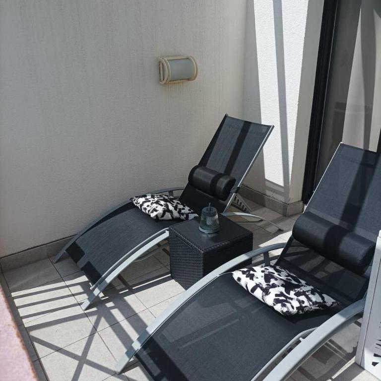 Cosy Francia - Terrasse, Piscine, parking, clim - Appartement - 7