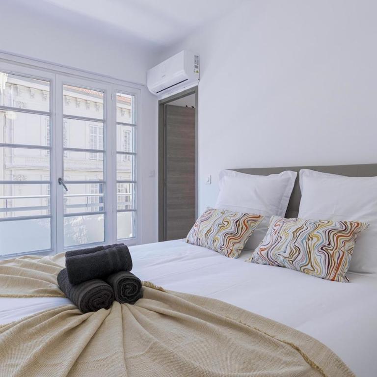 Cannes Molière - Palais, Plage, Balcon, Clim et Centre ville - Apartment - 27
