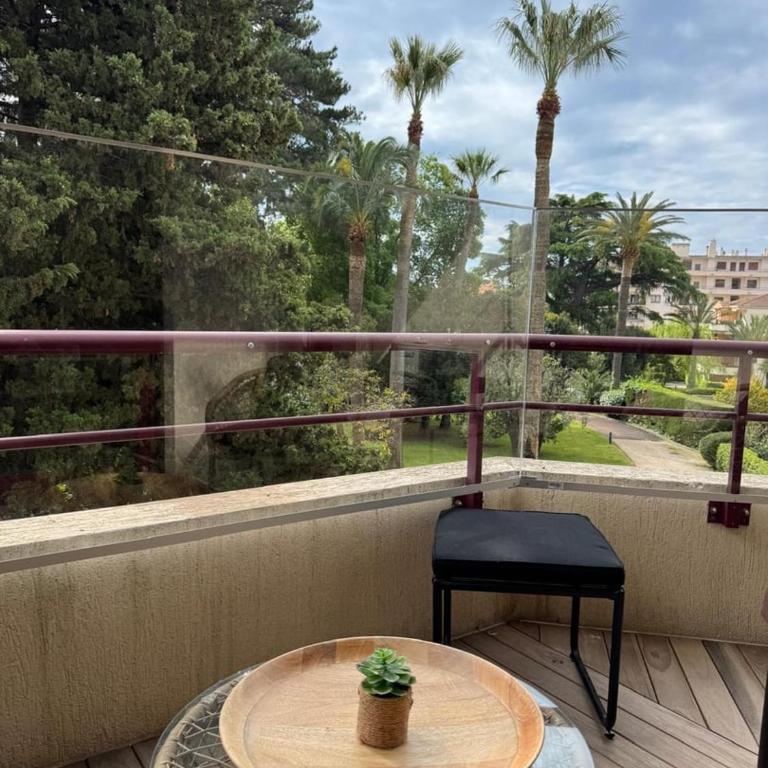 Isola Bella - Piscine, terrasse, calme, à 15 min de la plage - Apartment - 28