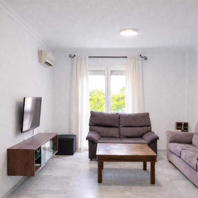 Apartamento 3 dormitorios con garaje y wifi gratis a pocos minutos del centro de Jerez - Apartamento Superior con 3 dormitorios - 41