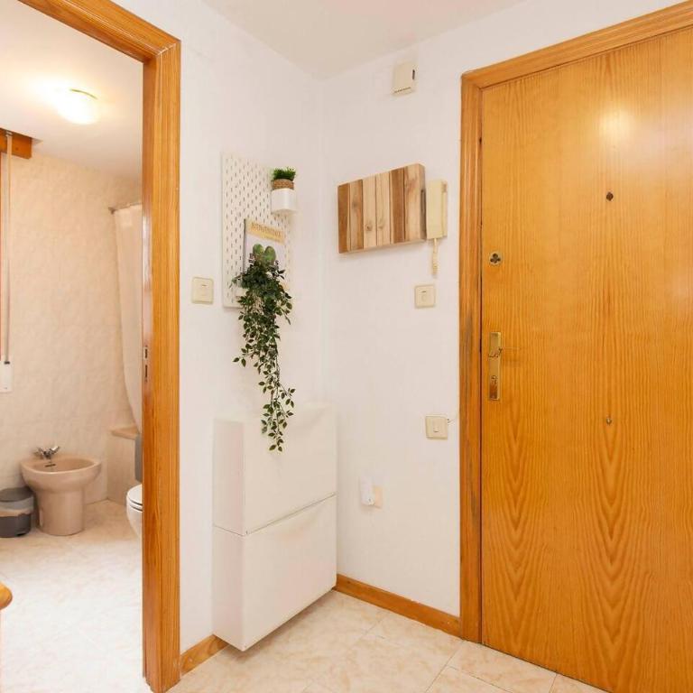 Treparriscos Home l Cine en casa l WIFI l Vistas - Three-Bedroom Apartment - 21