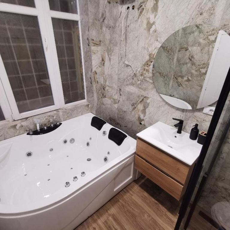 369 Apartments - Deluks Suite sa Spa Kadom - 6