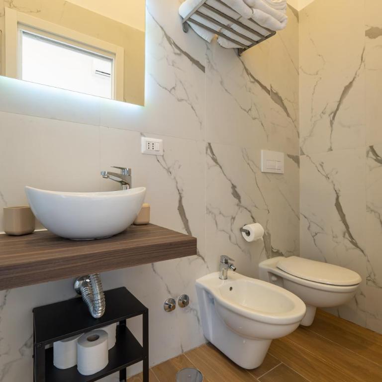 Blu Parthenope Suites - Superior Double Room - 32