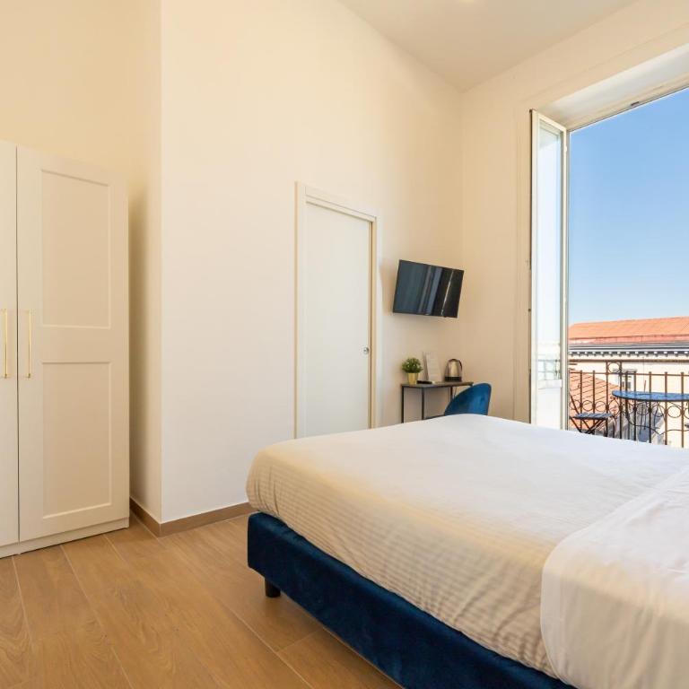 Blu Parthenope Suites - Superior Double Room - 11