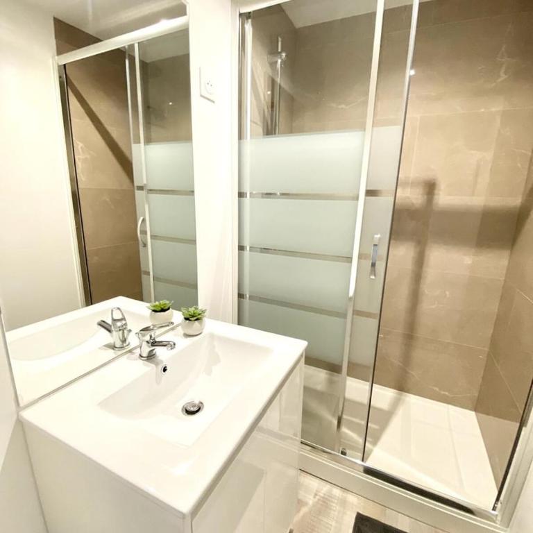 LeNova4 - Centre-ville - TV - WIFI - Appartement 1 Chambre - 17