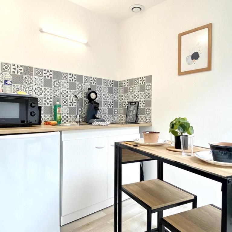 LeNova4 - Centre-ville - TV - WIFI - Appartement 1 Chambre - 8