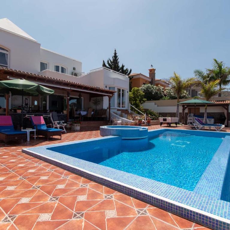 Villa Romantica Lovely 4 Bedroom Villa Private Heated Pool - Villa - 1