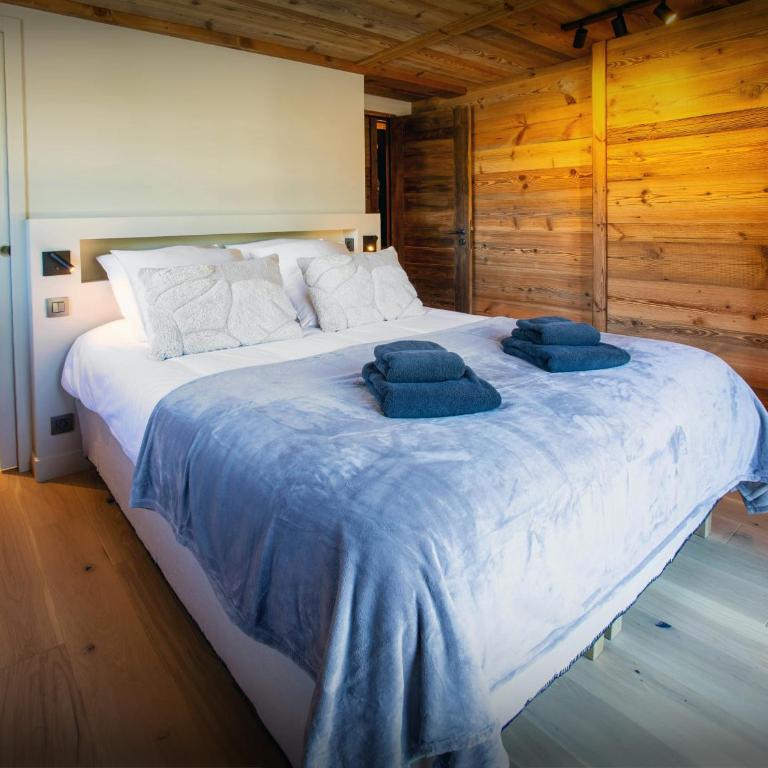 Chalet Frontflip - OVO Network - Chalet - 21