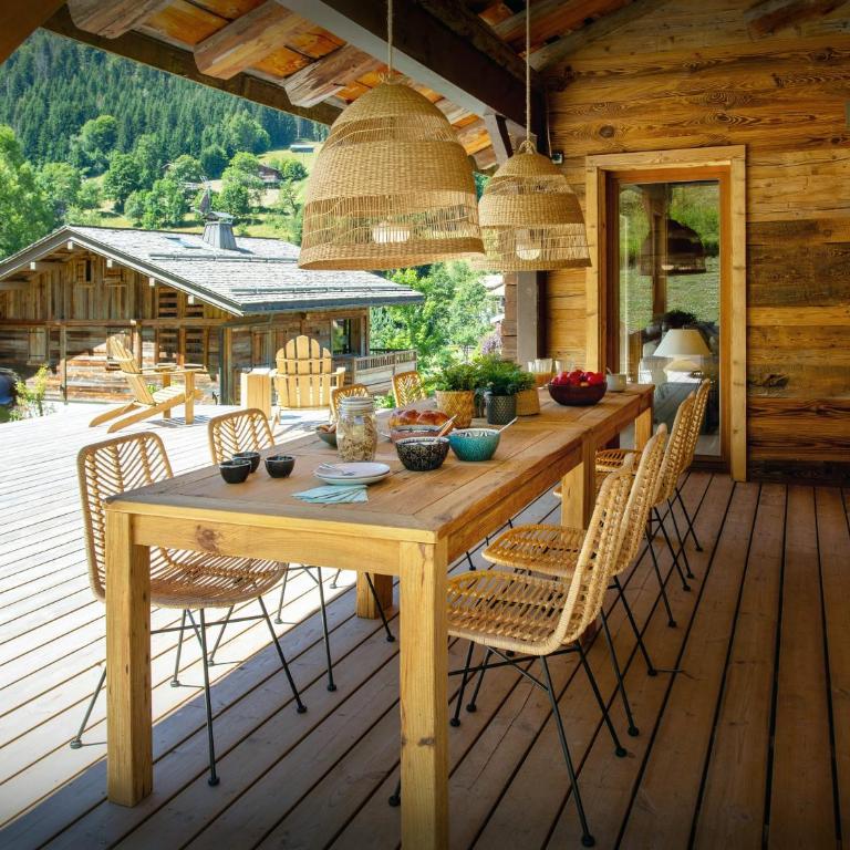 Chalet Frontflip - OVO Network - Chalet - 13