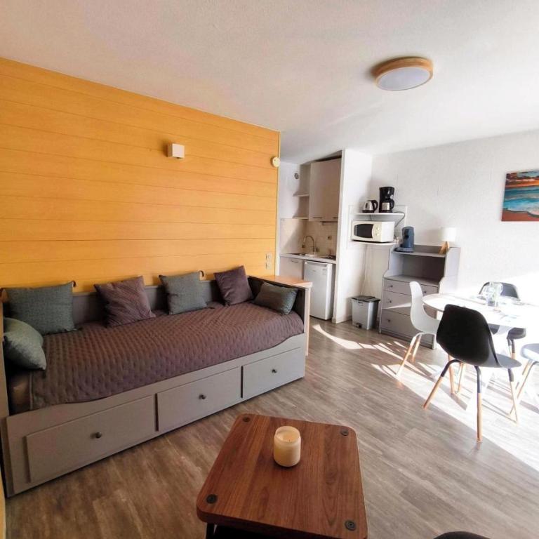 Agréable T2 lumineux avec vue dégagée et piscine - Appartement 1 Chambre - 4