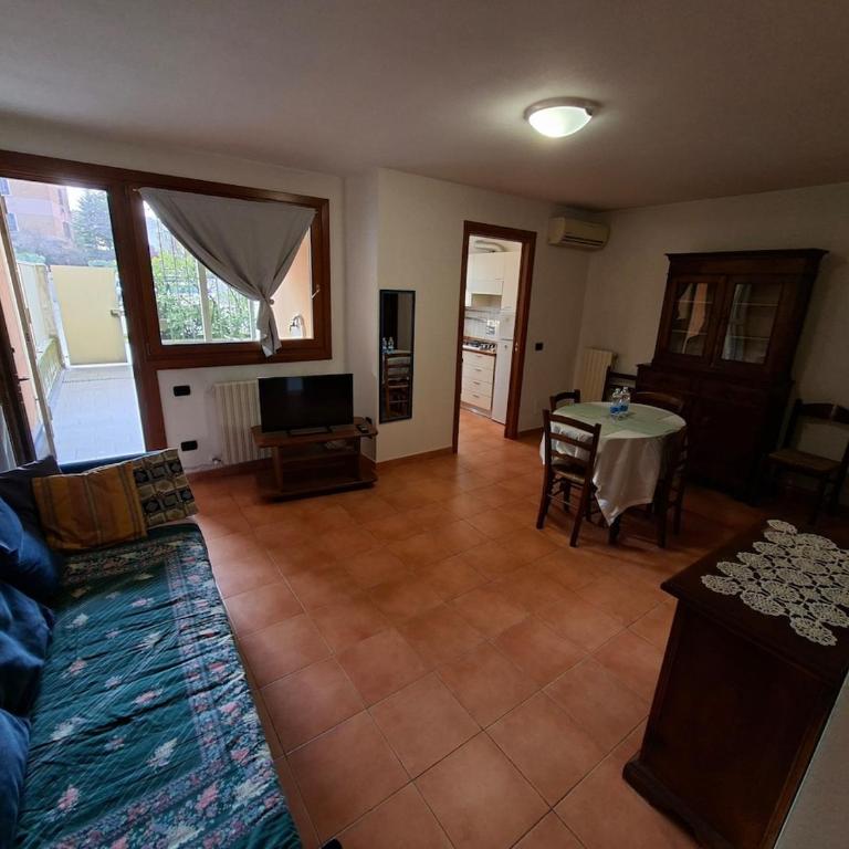 Sole - Appartamento con 1 Camera da Letto - 2