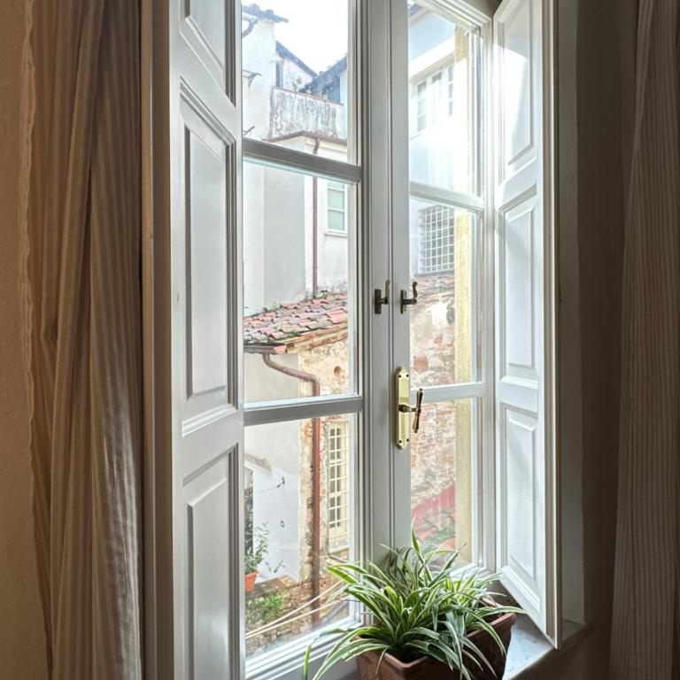 Smart Stay in the Heart of Lucca - Appartamento con 1 Camera da Letto - 8