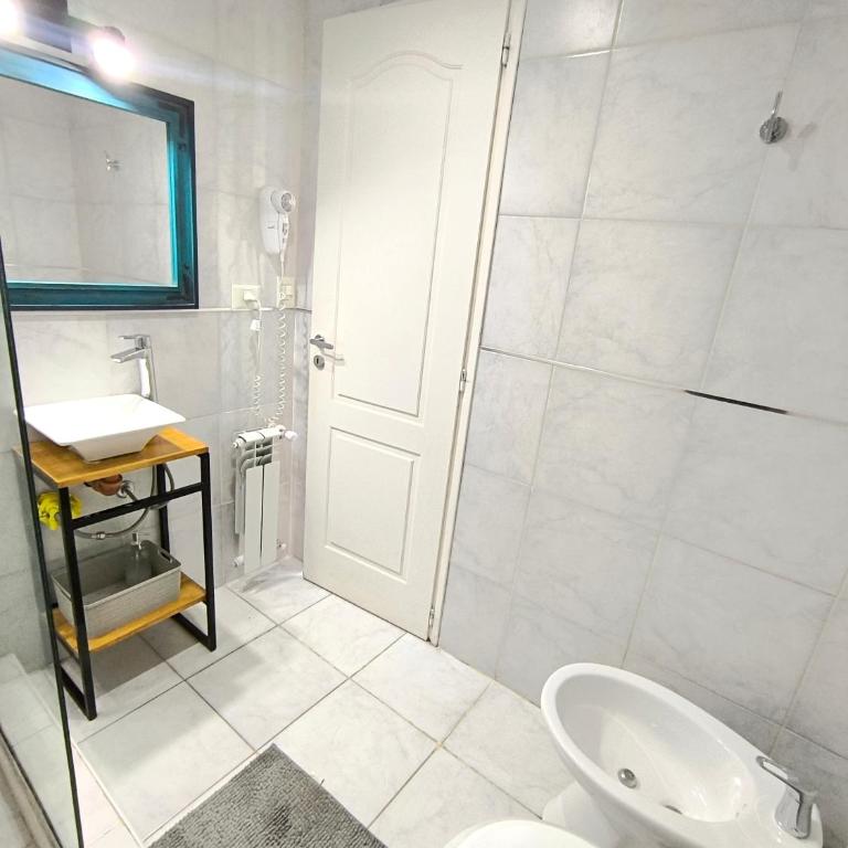 Patagonia Suites Bariloche 2 - Two-Bedroom Apartment - 15