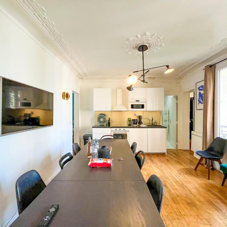 UrbanFlat 99 - Beautiful 6 BDR Apartment in the center of Paris - Appartement - 1