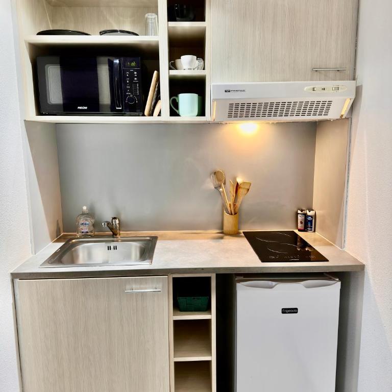 Le Petit Refuge - 2 Personnes - Parking souterrain - Studio - 6