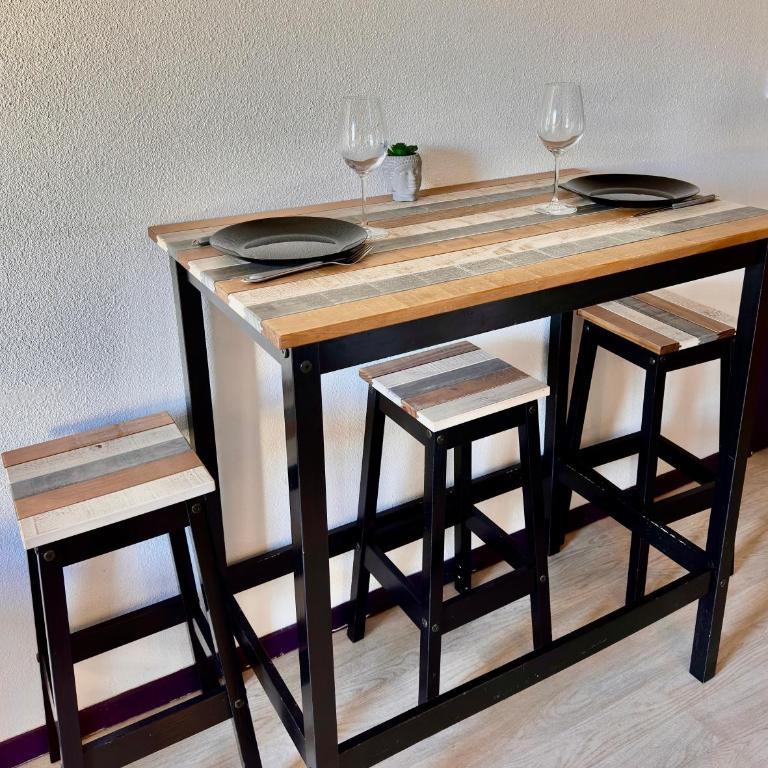 Le Petit Refuge - 2 Personnes - Parking souterrain - Studio - 4