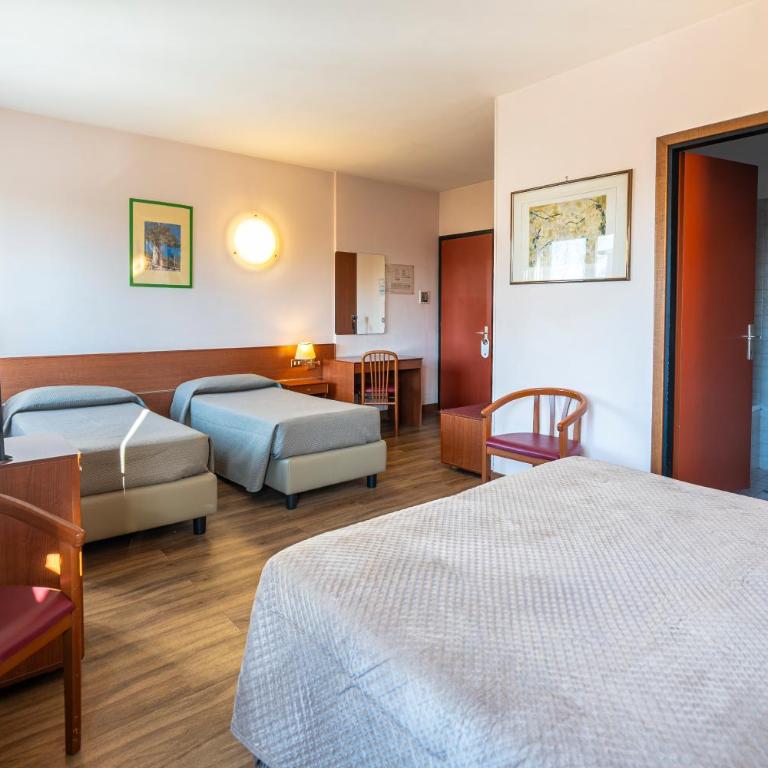 Hotel Albatros - Quadruple Room - 2