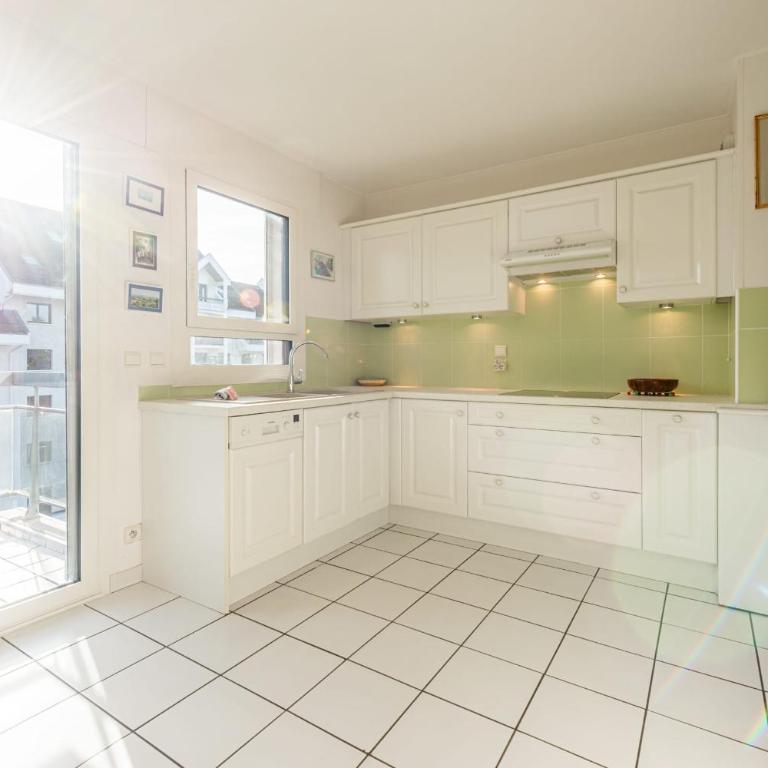 Le Thélème - Duplex apartment in Annecy balcony & parking 800m from the la - Apartment - 9