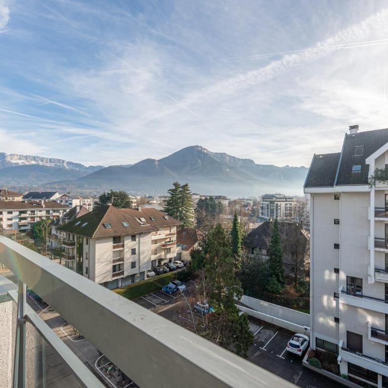 Le Thélème - Duplex apartment in Annecy balcony & parking 800m from the la - Apartment - 2