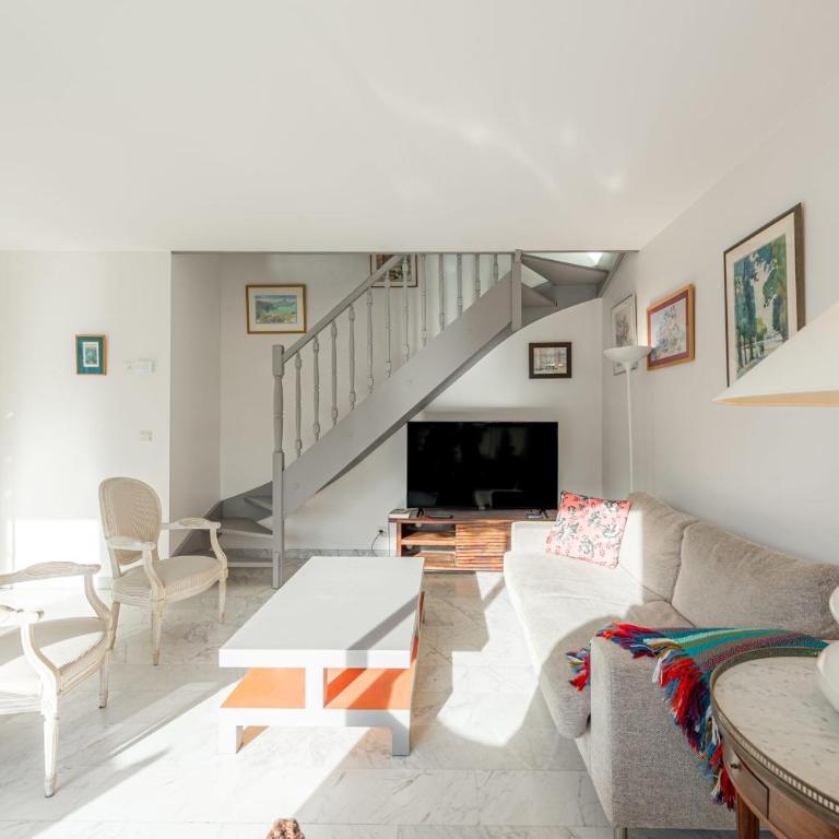 Le Thélème - Duplex apartment in Annecy balcony & parking 800m from the la - Apartment - 19