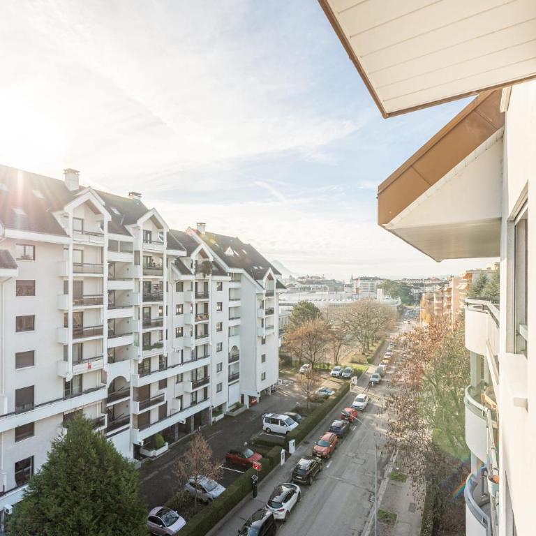 Le Thélème - Duplex apartment in Annecy balcony & parking 800m from the la - Apartment - 26