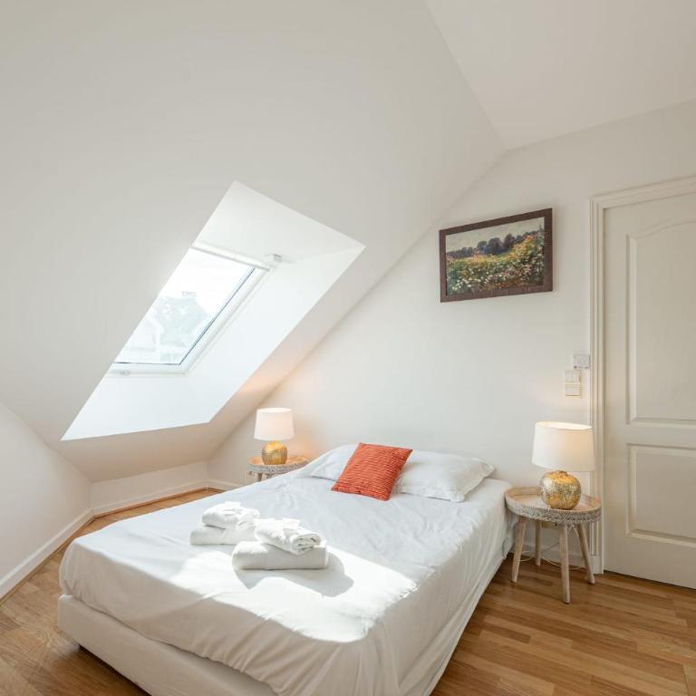 Le Thélème - Duplex apartment in Annecy balcony & parking 800m from the la - Apartment - 32