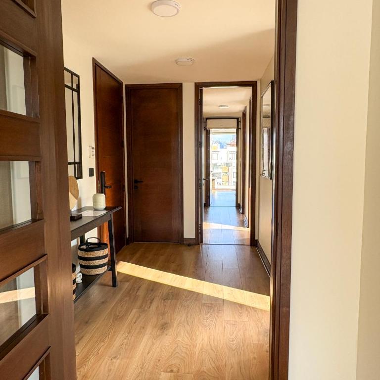 AT HOME El Golf - Three-Bedroom Apartment - 12