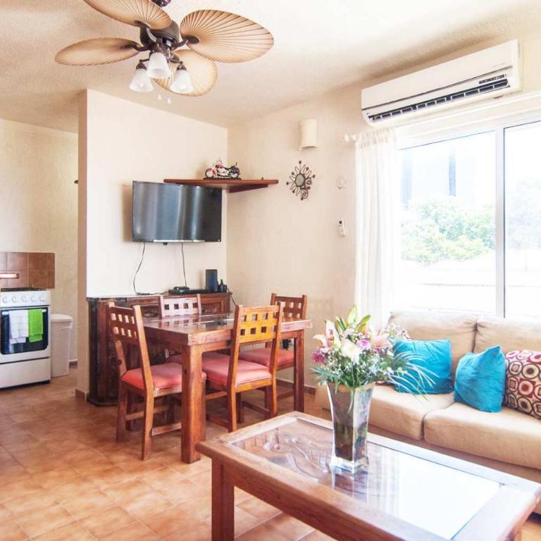 Beachfront 2BR Condo in Playa I Steps to 5th Ave! - 2BR Beachfront Oceanview Terrace - 11