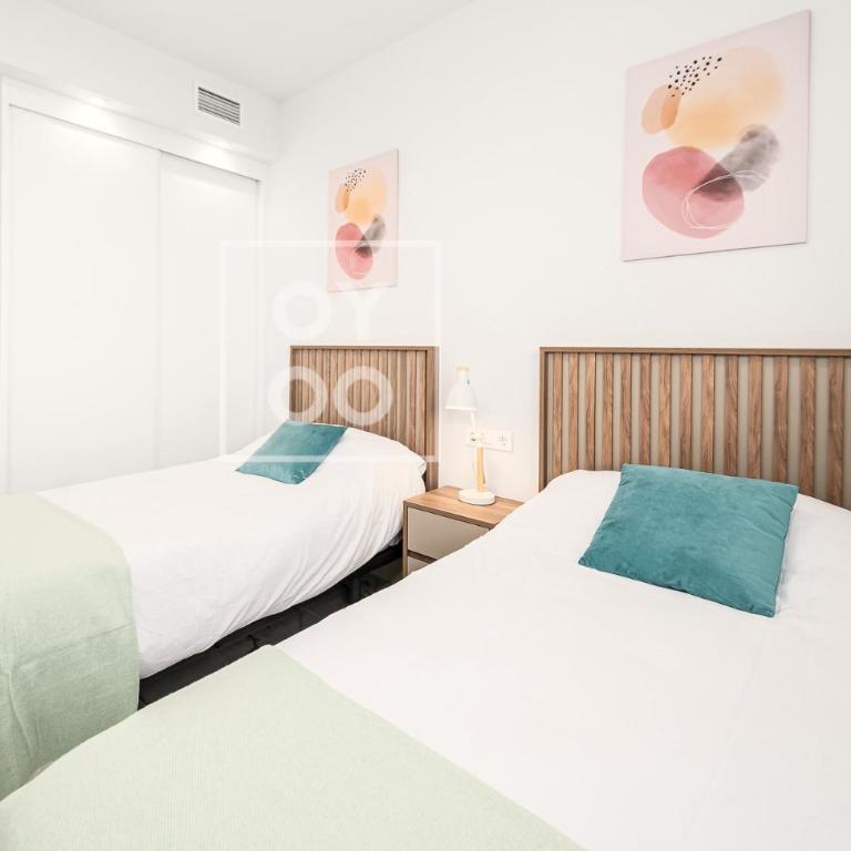 Orihuela Poolside Retreat, High-end apt, Pool views - by OYOOSTAYS - Apartamento Deluxe de 2 dormitorios con vistas al jardín - 28