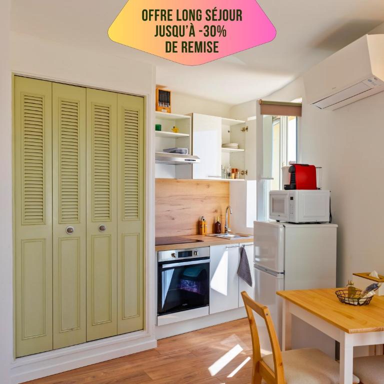 Escapade à deux en Provence, Adresse calme, centre à pied, Wifi, Climatisation et Parking gratuit à 50m - Studio - 1