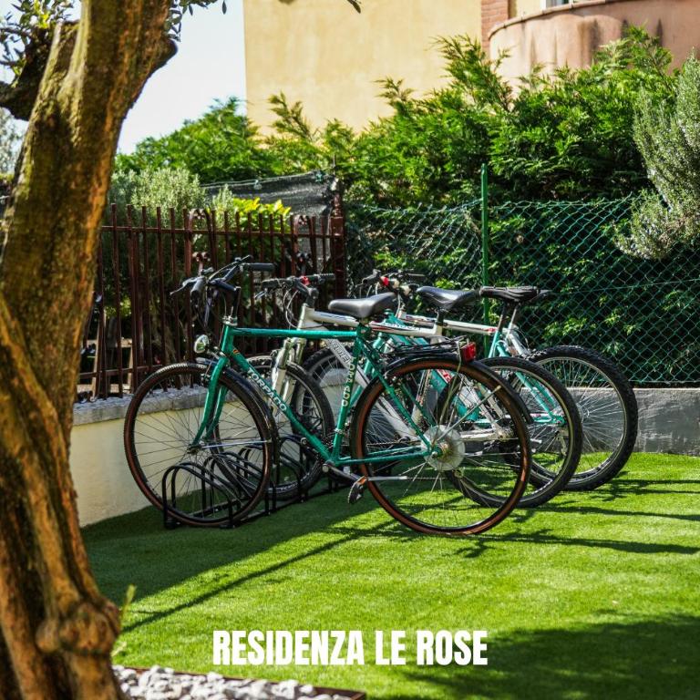 Residenza Le Rose Camera Bianca FREE BIKE - Camera Familiare con Bagno Privato - 24