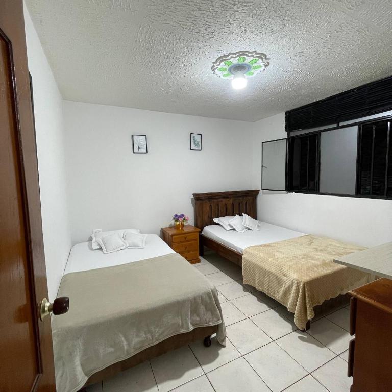 Casa Completa 3 pisos Tranquila y Hermosa - Casa de 5 dormitorios - 21