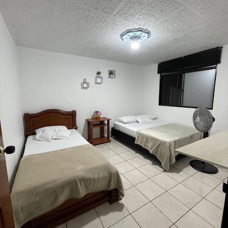 Casa Completa 3 pisos Tranquila y Hermosa - Casa de 5 dormitorios - 23