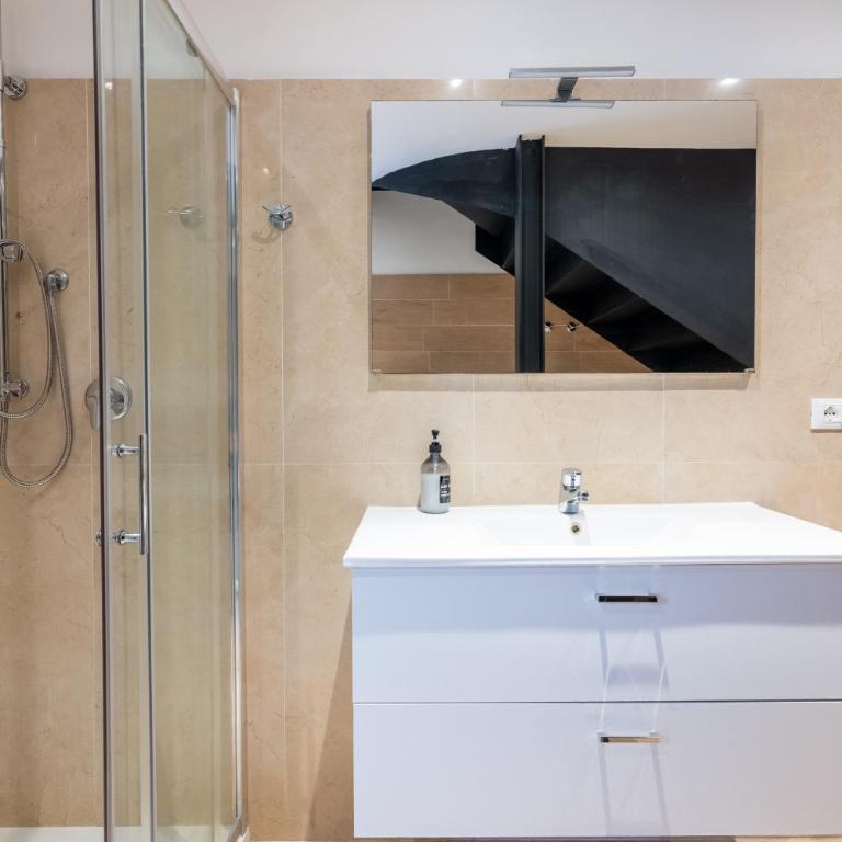 Gastone Rossi 12 ,1- prime residence - Appartamento con 3 Camere da Letto - 26