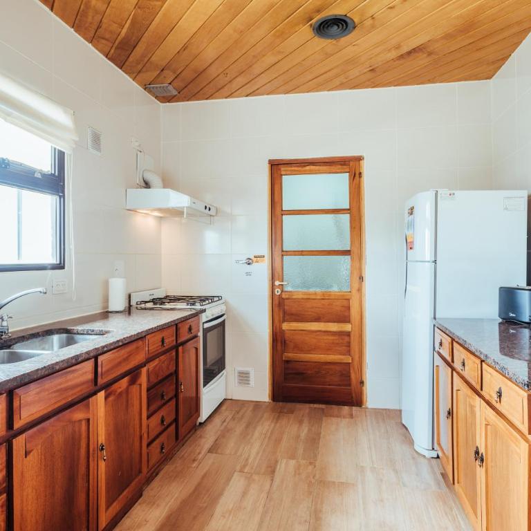 Casa Jainen - Three-Bedroom Townhouse - 9