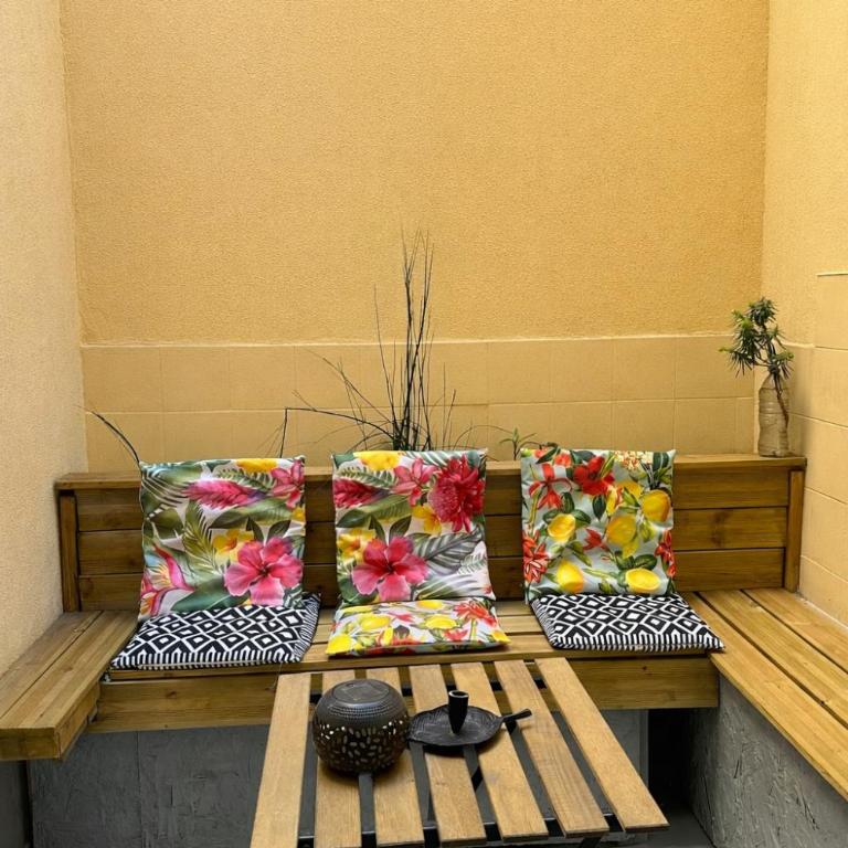 Studio "Les Cactus" avec Terrasse à 5 min à pied de la Plage - Studio avec Terrasse - 1