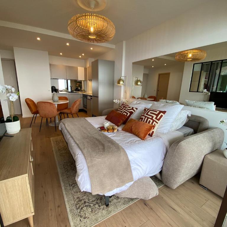 FRONT DE MER PANORAMIQUE Super Cannes - Appartement 1 Chambre - 11