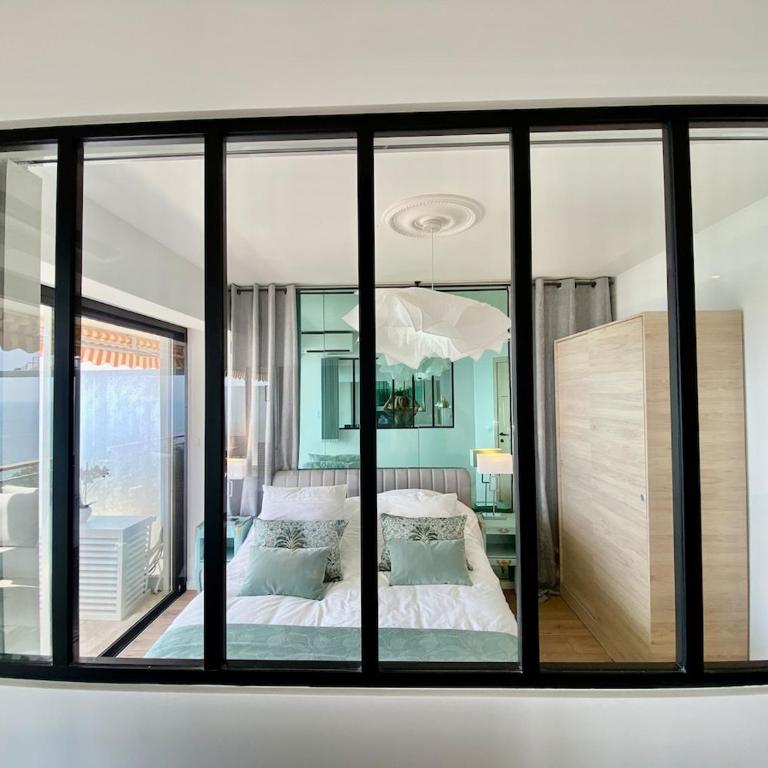 FRONT DE MER PANORAMIQUE Super Cannes - Appartement 1 Chambre - 29