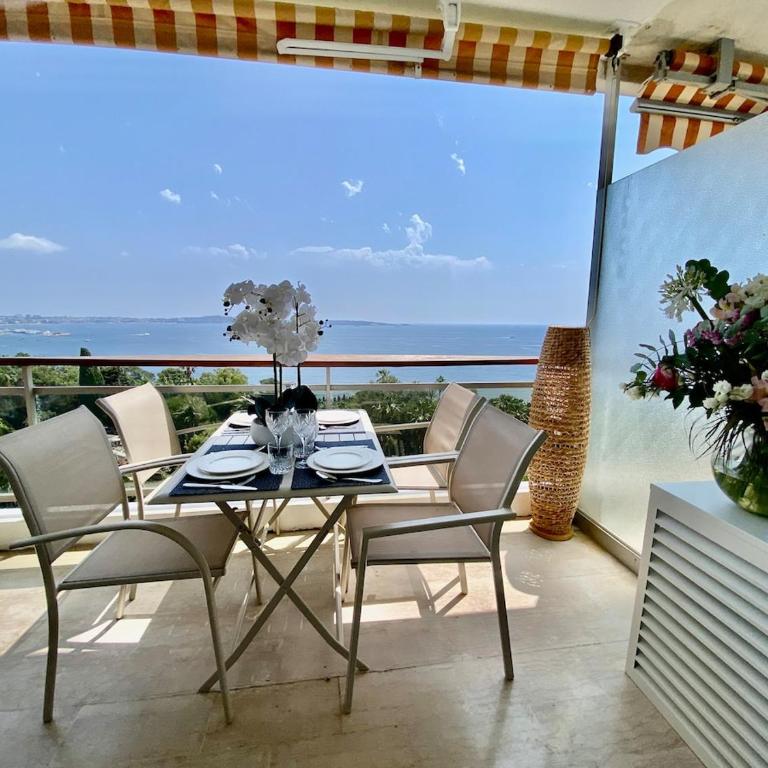 FRONT DE MER PANORAMIQUE Super Cannes - Appartement 1 Chambre - 32