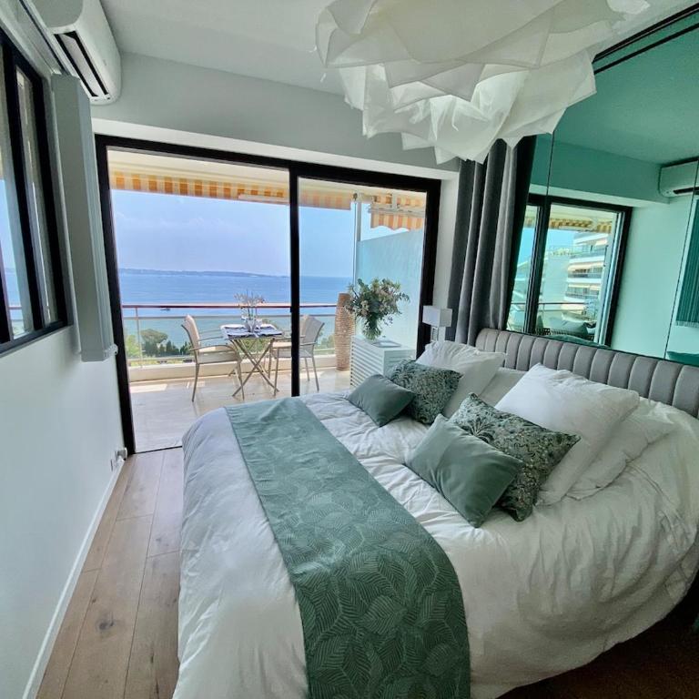 FRONT DE MER PANORAMIQUE Super Cannes - Appartement 1 Chambre - 43